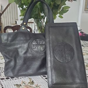 Tory Burch pocket book & wallet